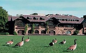 Overlook Lodge at Bear Mountain